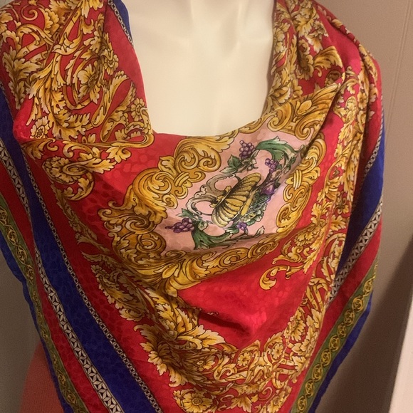 Versace silk vantage scarf - Picture 7 of 8